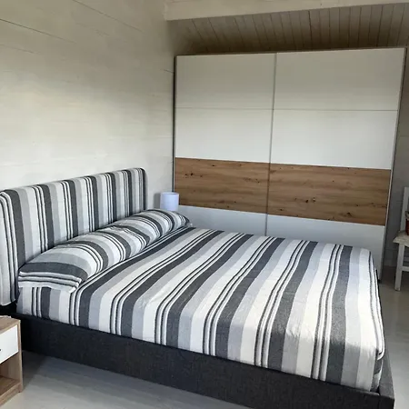 Bed & Breakfast Domo De 3*