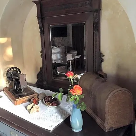 Bed & Breakfast Domo De Enas