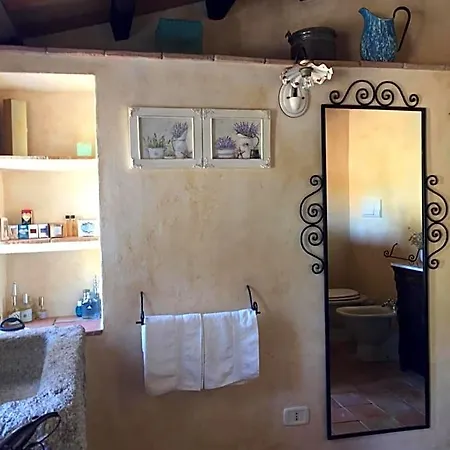 Bed & Breakfast Domo De Enas
